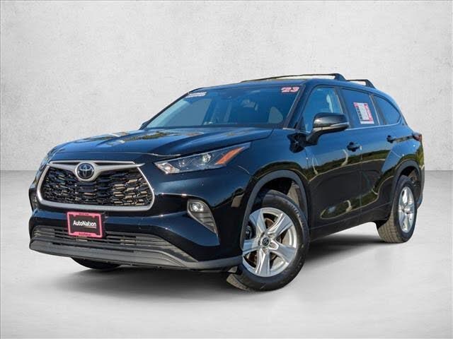 2023 Toyota Highlander LE FWD