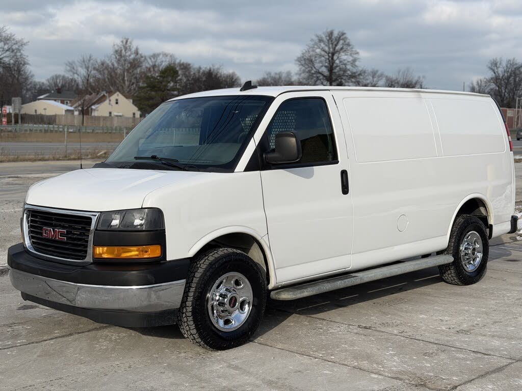 2020 GMC Savana Cargo 2500 RWD