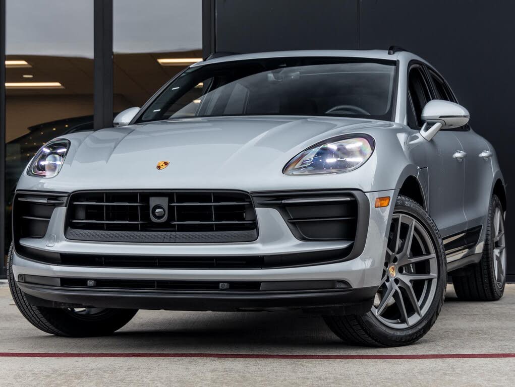 2025 Porsche Macan