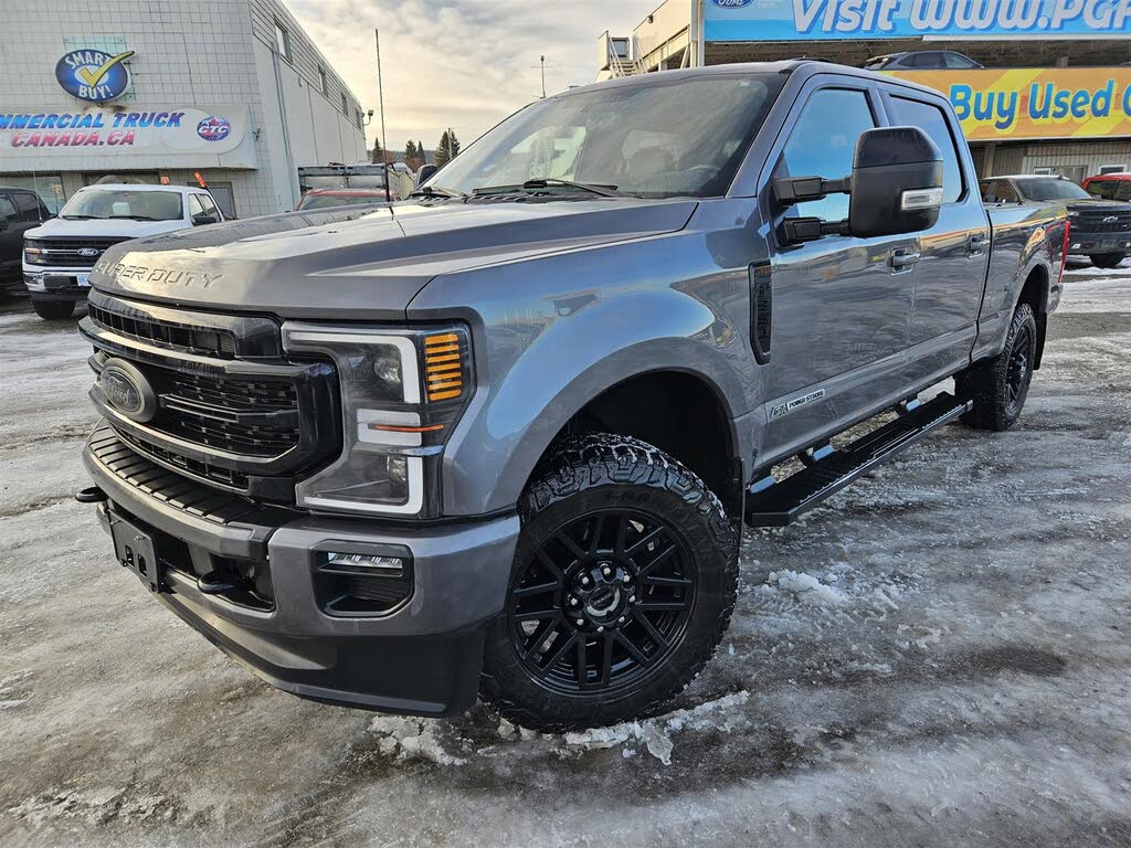 2022 Ford F-350 Super Duty Lariat Crew Cab 4WD