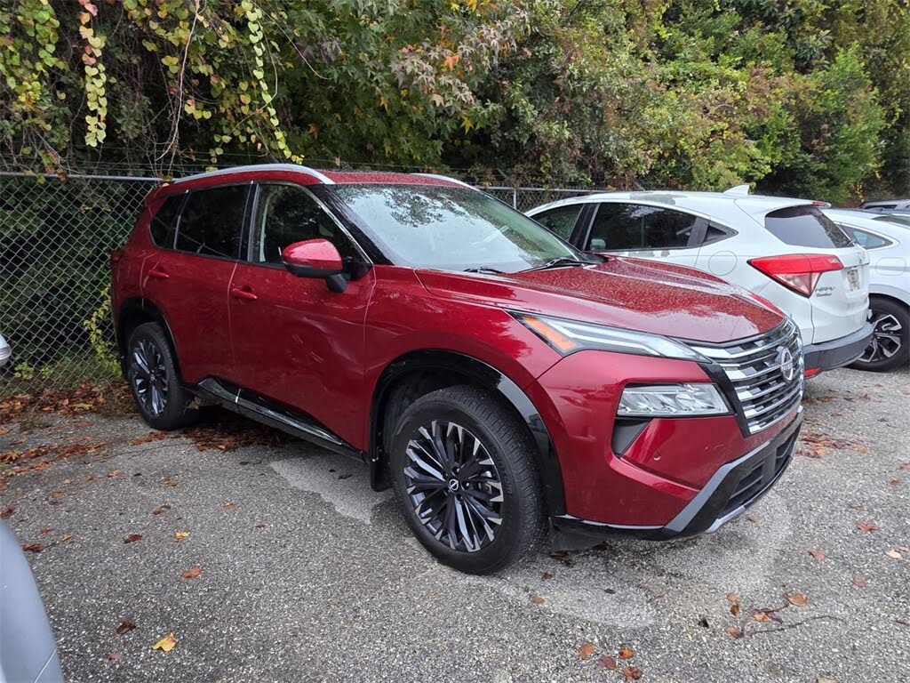 2024 Nissan Rogue Platinum FWD