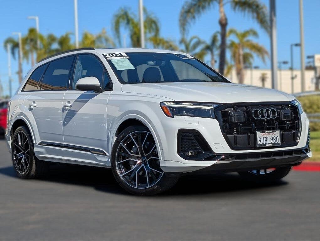 2025 Audi Q7 quattro Premium Plus 55 TFSI