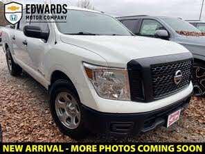 Nissan Titan S Crew Cab RWD