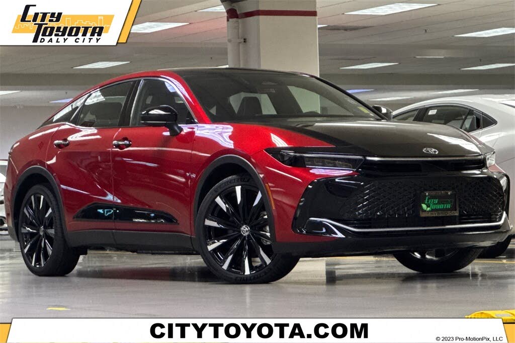 2024 Toyota Crown Platinum AWD