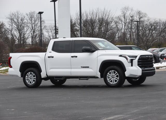2024 Toyota Tundra SR5 CrewMax Cab 4WD