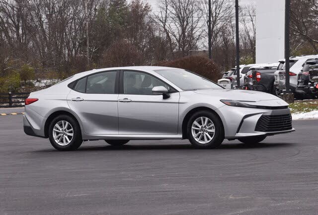 2025 Toyota Camry LE FWD