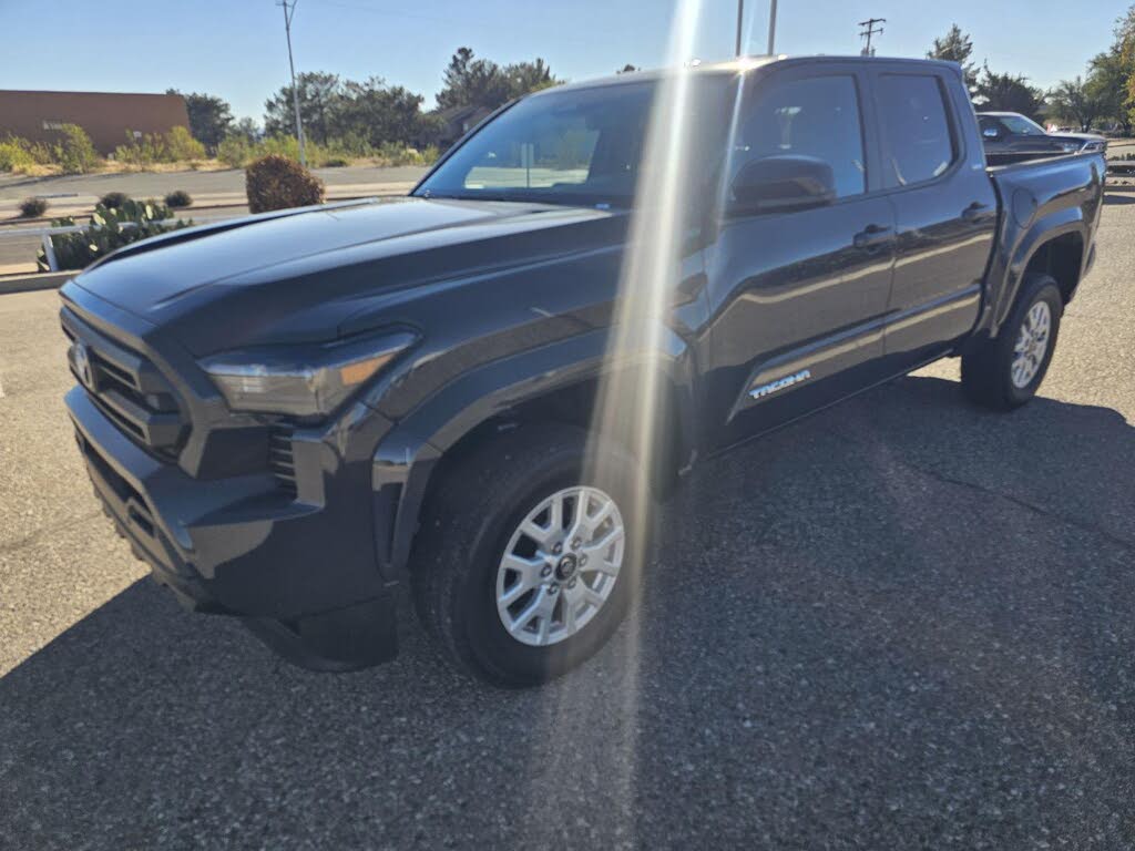 2024 Toyota Tacoma SR5 Double Cab 4WD