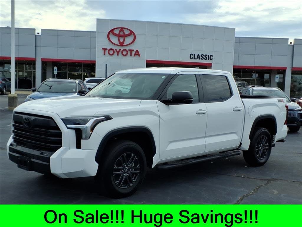 2025 Toyota Tundra SR5 CrewMax Cab RWD