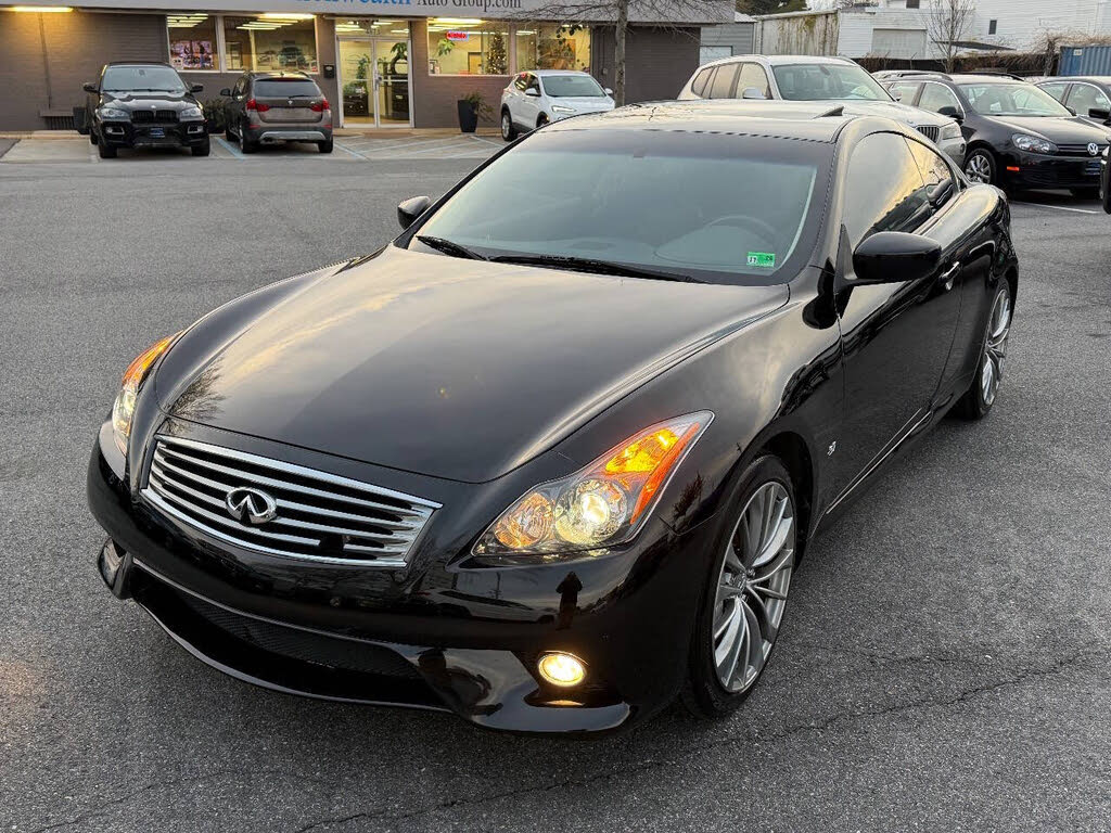 2014 INFINITI Q60 Sport Coupe RWD