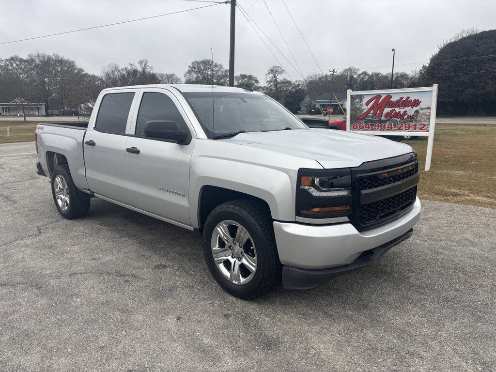 2018 Chevrolet Silverado 1500 Custom Crew Cab 4WD