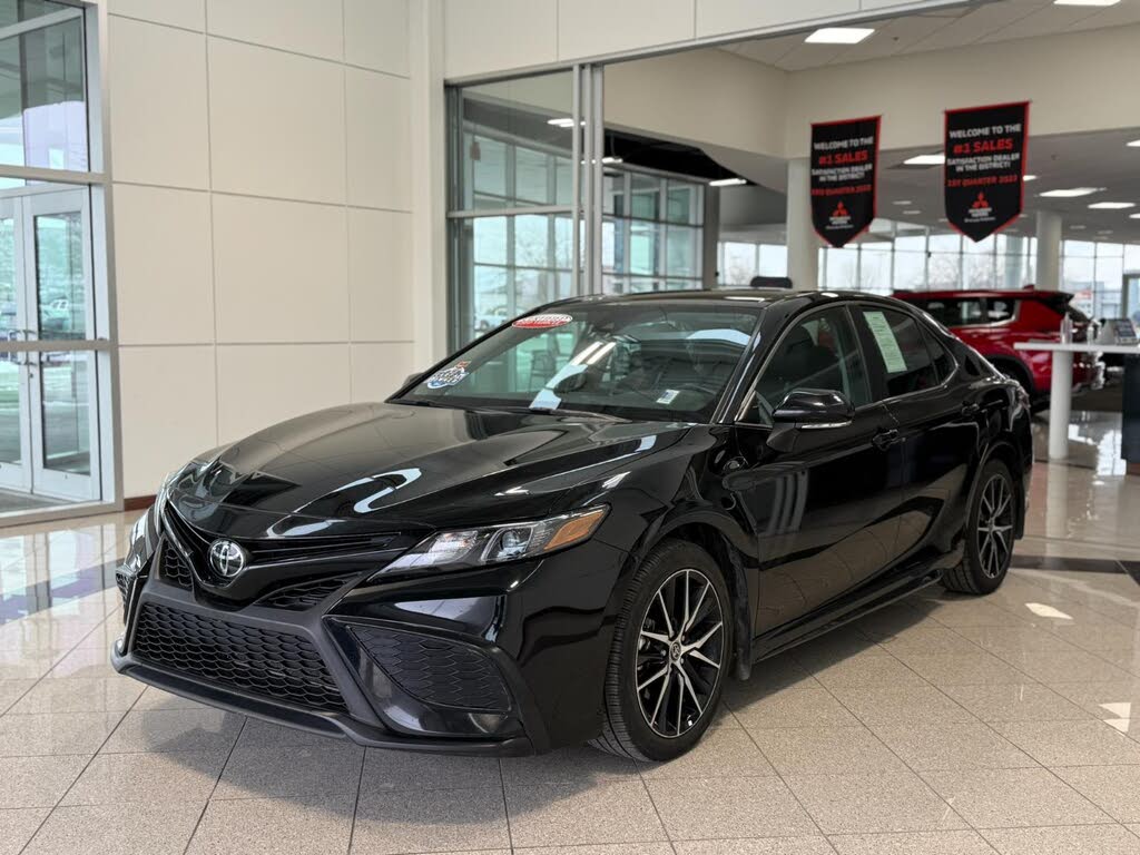 2023 Toyota Camry SE FWD