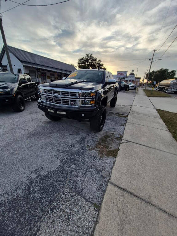 2015 Chevrolet Silverado 1500 LTZ Crew Cab 4WD