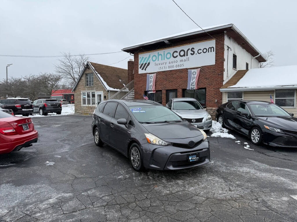 2015 Toyota Prius v Two FWD