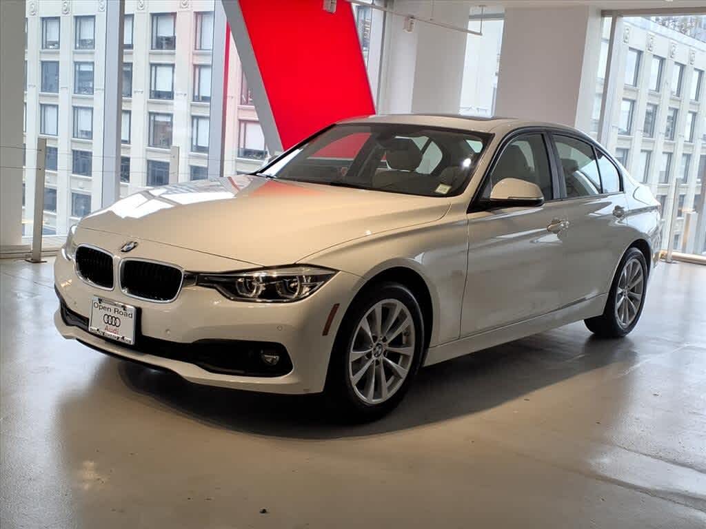 2018 BMW 3 Series 320i xDrive Sedan AWD
