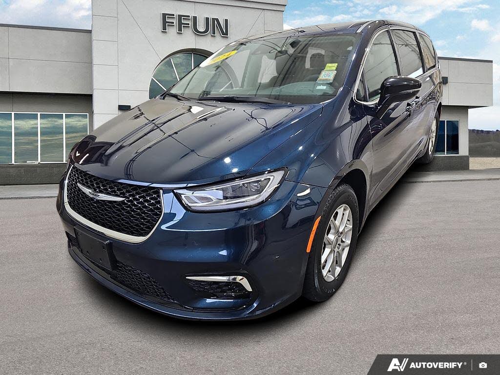 2024 Chrysler Pacifica Touring L FWD