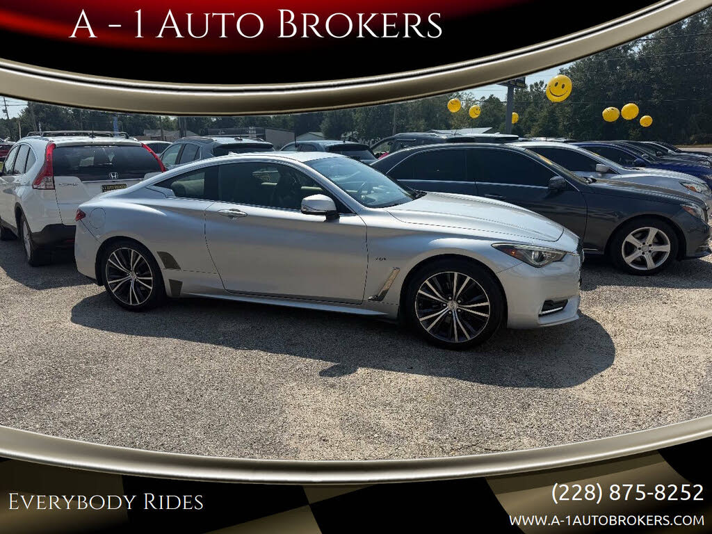 2017 INFINITI Q60 2.0t Premium Coupe RWD