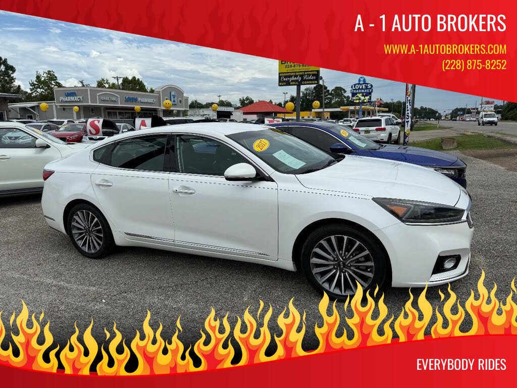 2017 Kia Cadenza Premium