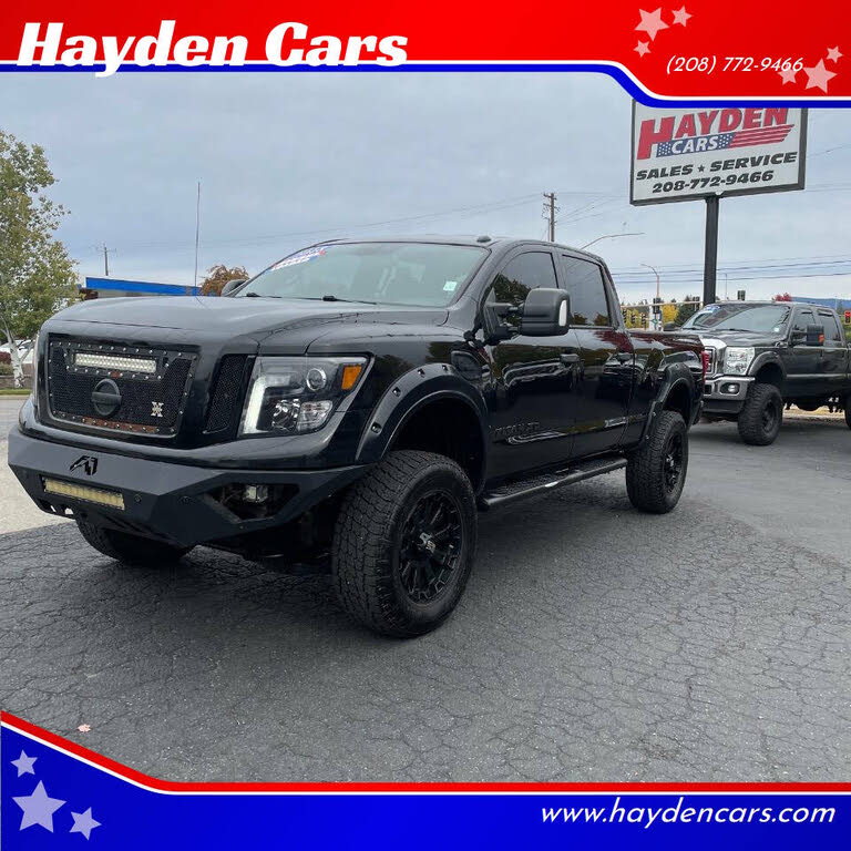 2018 Nissan Titan XD SL Crew Cab 4WD