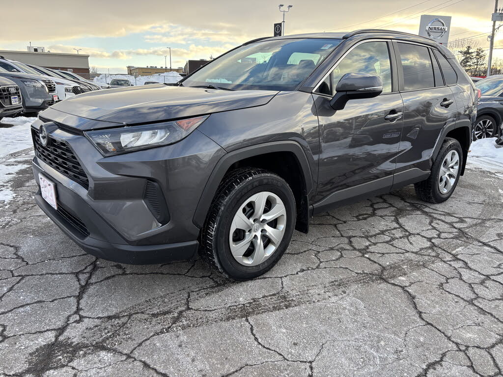 2021 Toyota RAV4 LE AWD