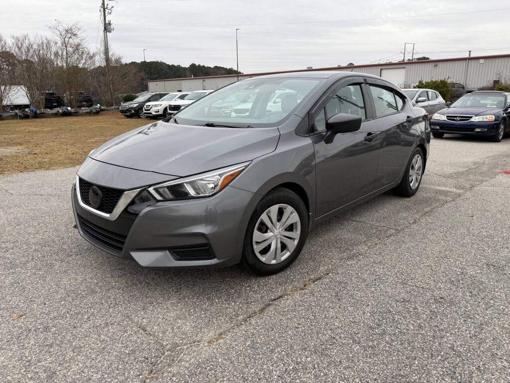2020 Nissan Versa S FWD