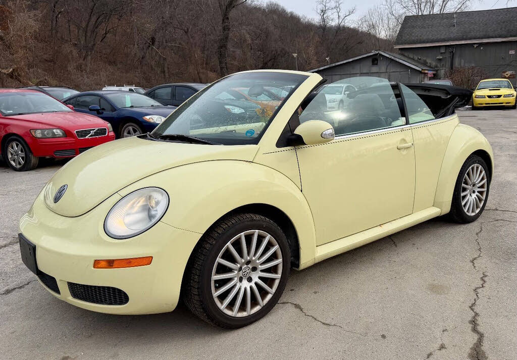 2006 Volkswagen Beetle 2.5L Convertible