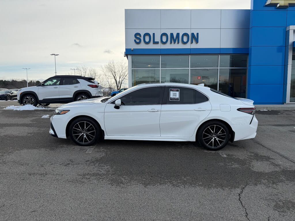 2023 Toyota Camry SE FWD