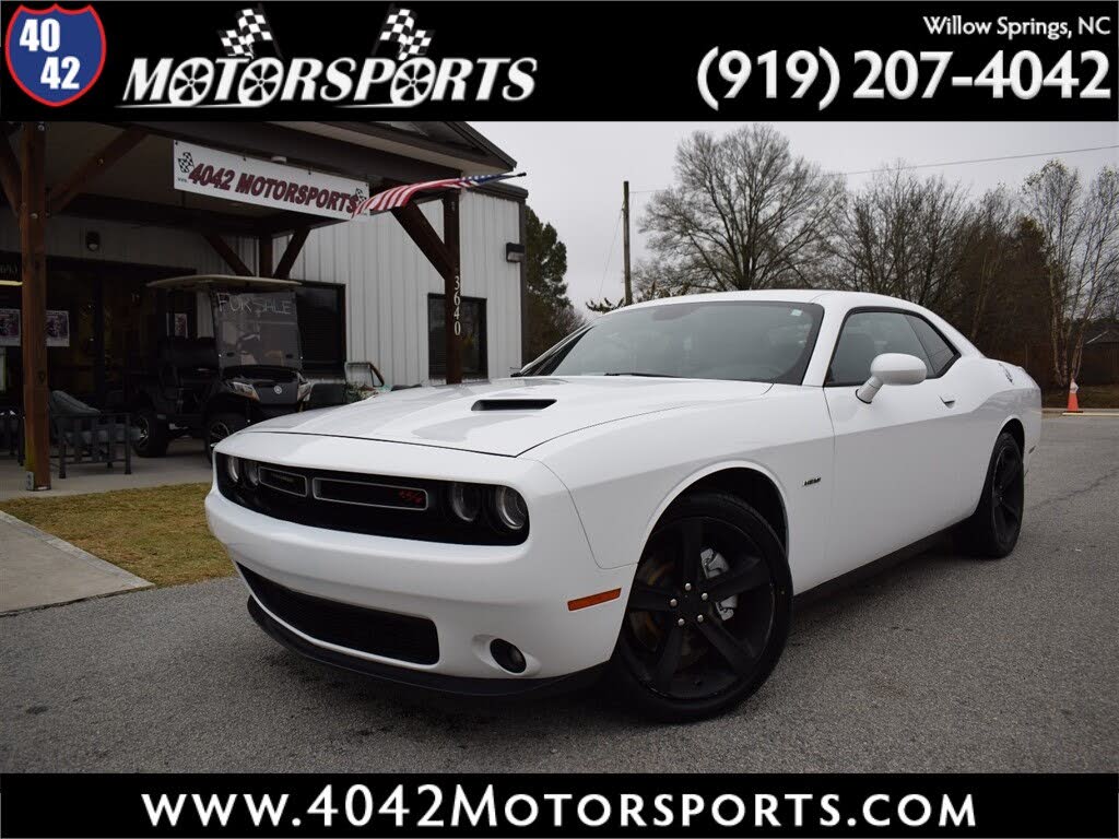2016 Dodge Challenger R/T Plus RWD