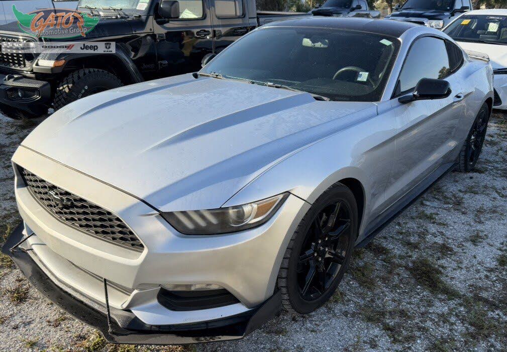 2017 Ford Mustang V6 Coupe RWD