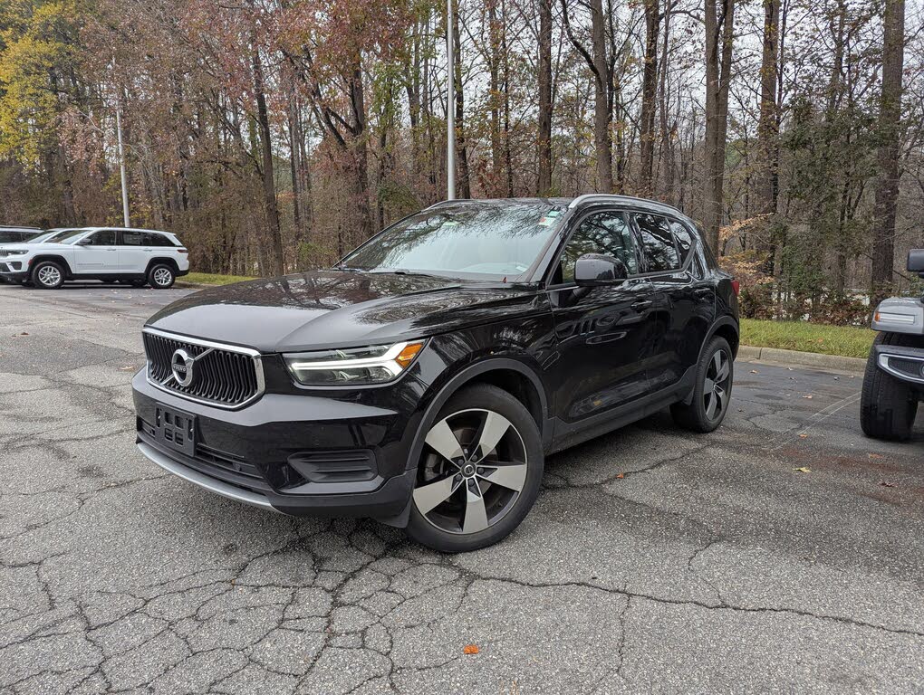 2020 Volvo XC40 T5 Momentum AWD