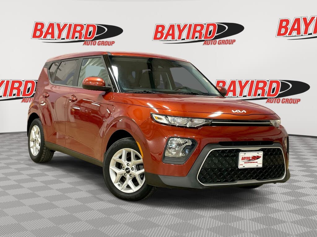 2022 Kia Soul LX FWD