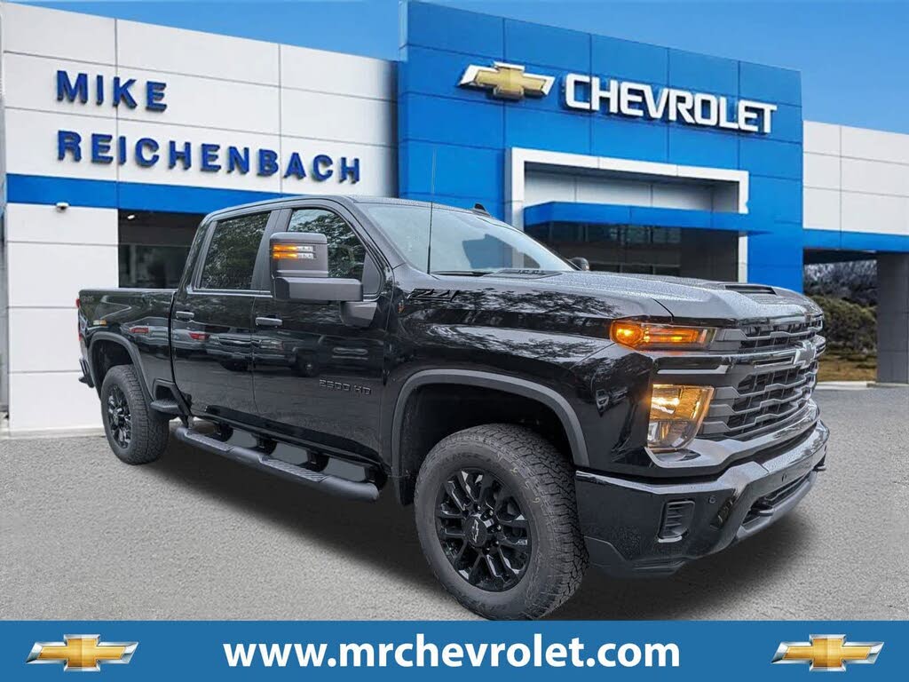 2026 Chevrolet Silverado 2500HD Custom Crew Cab 4WD