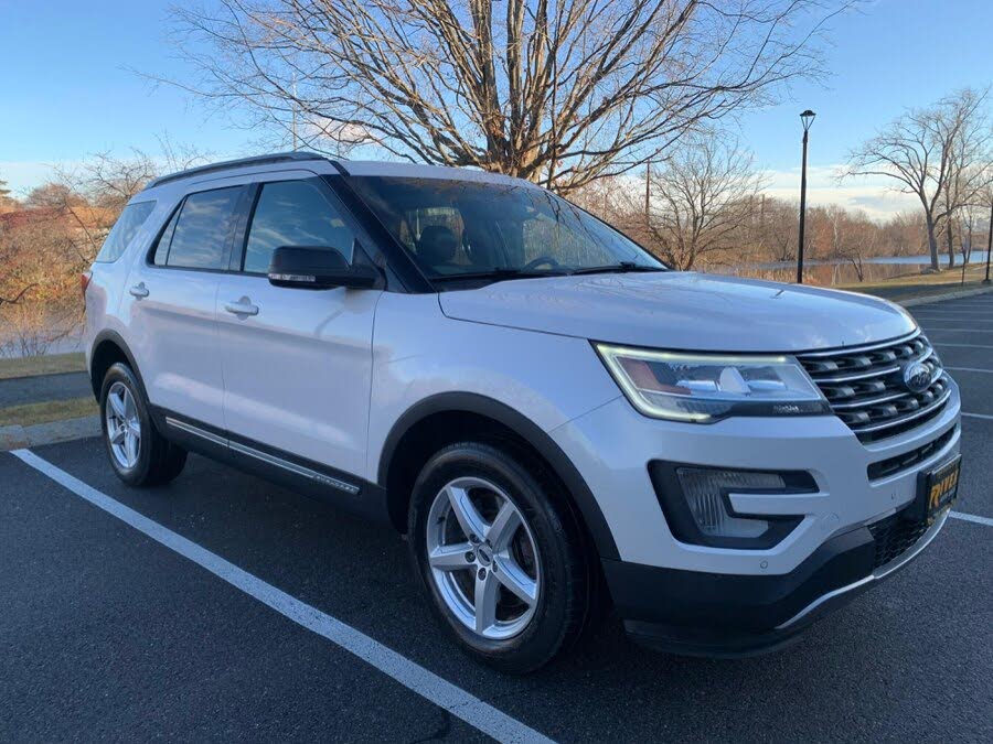 2017 Ford Explorer XLT AWD