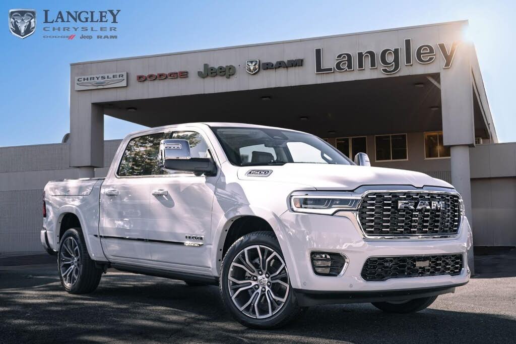 RAM 1500 Tungsten Crew Cab 4WD 2025