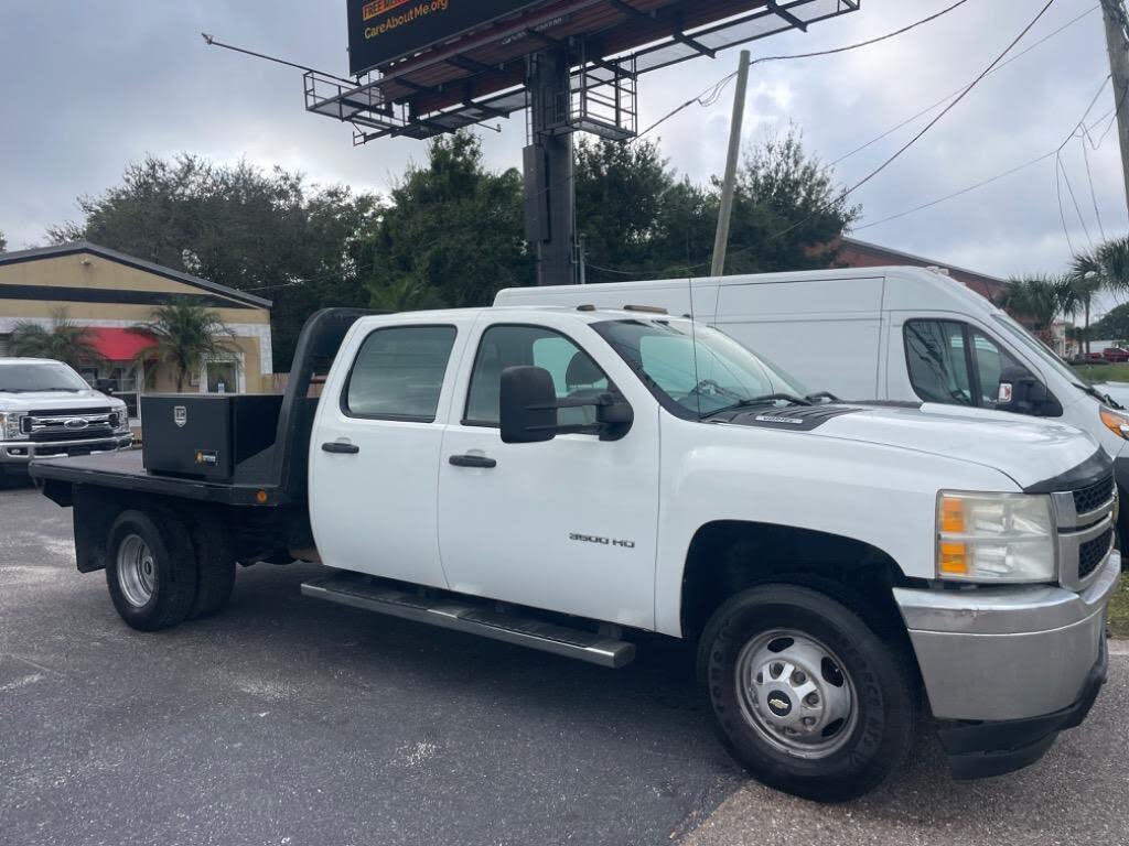 2013 Chevrolet Silverado 3500HD Chassis Work Truck Crew Cab RWD