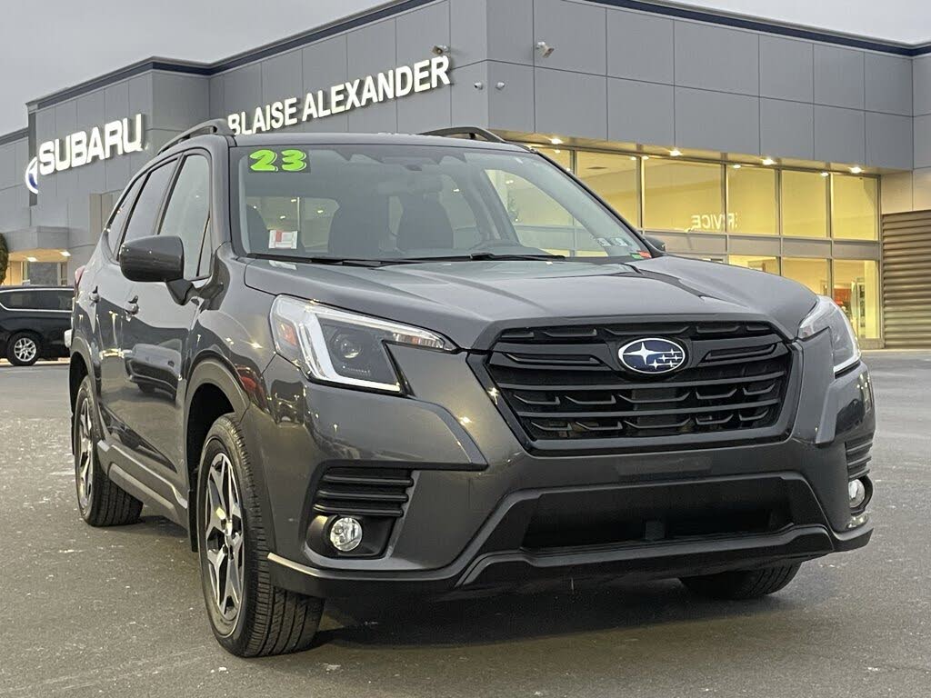 2023 Subaru Forester Premium Crossover AWD