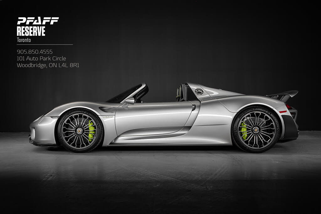 2015 Porsche 918 Spyder Roadster