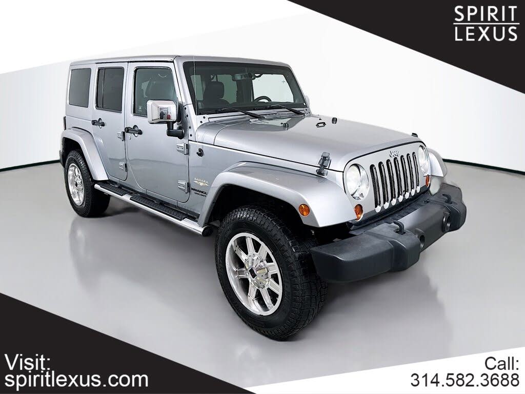 2013 Jeep Wrangler Unlimited Sahara 4WD
