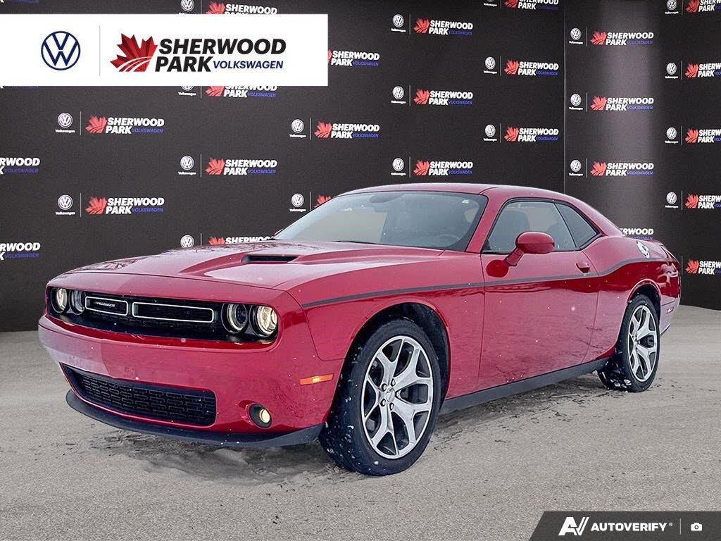 Dodge Challenger SXT Plus RWD 2016