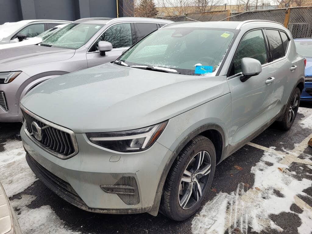 Volvo XC40 B5 Core Bright Theme AWD 2025