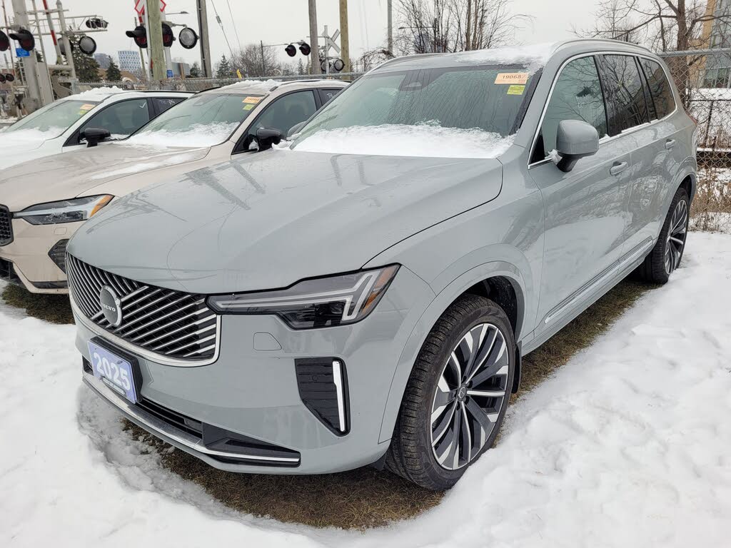 2025 Volvo XC90 B6 Core Bright Theme AWD