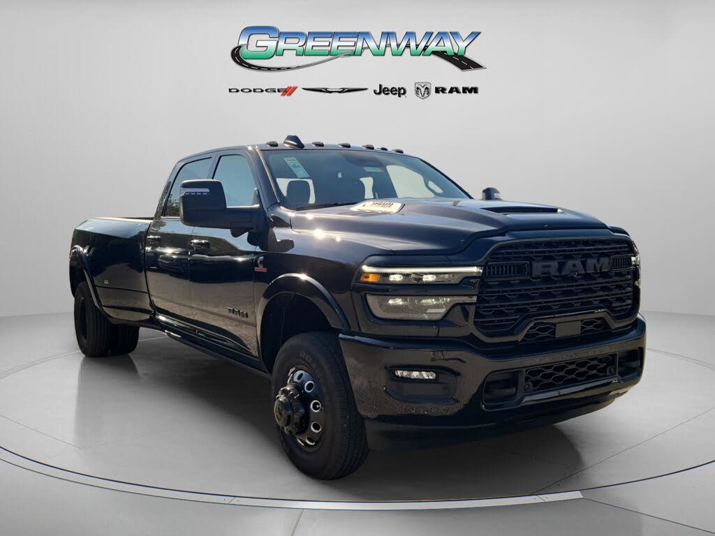 2026 RAM 3500 Limited Crew Cab LB DRW 4WD