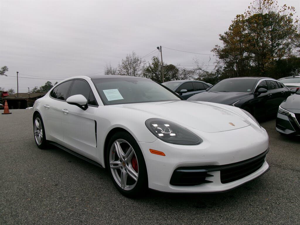 2018 Porsche Panamera 4 AWD