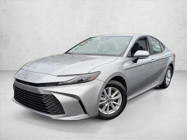 2025 Toyota Camry LE FWD