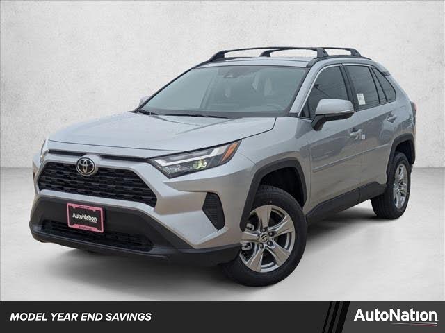 2025 Toyota RAV4 XLE FWD