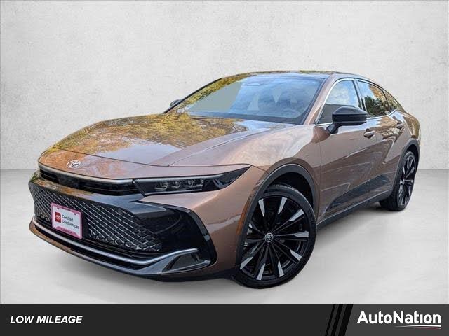 2026 Toyota Crown Platinum AWD