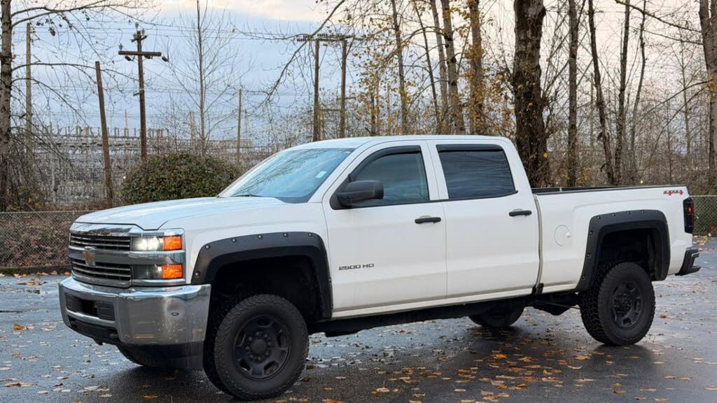 2017 Chevrolet Silverado 2500HD Work Truck Crew Cab 4WD
