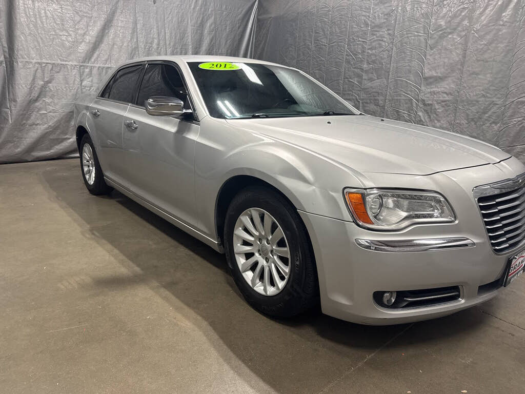 2012 Chrysler 300 Limited RWD