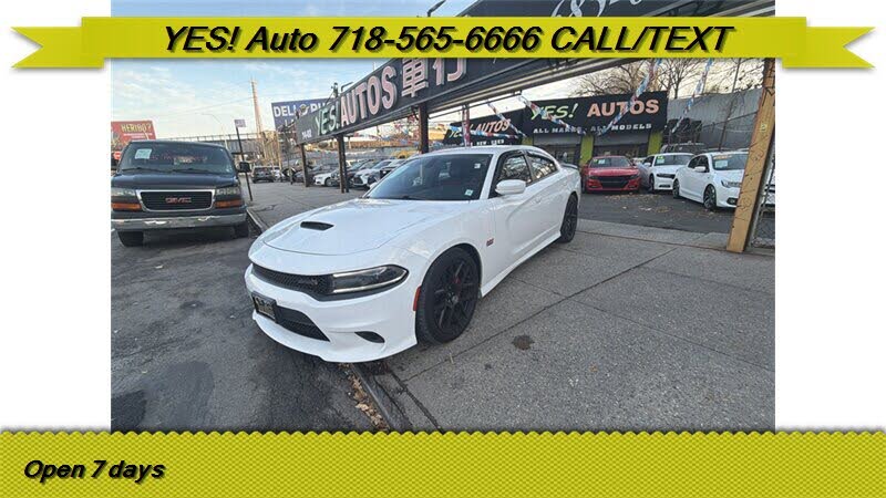 2017 Dodge Charger R/T Scat Pack RWD