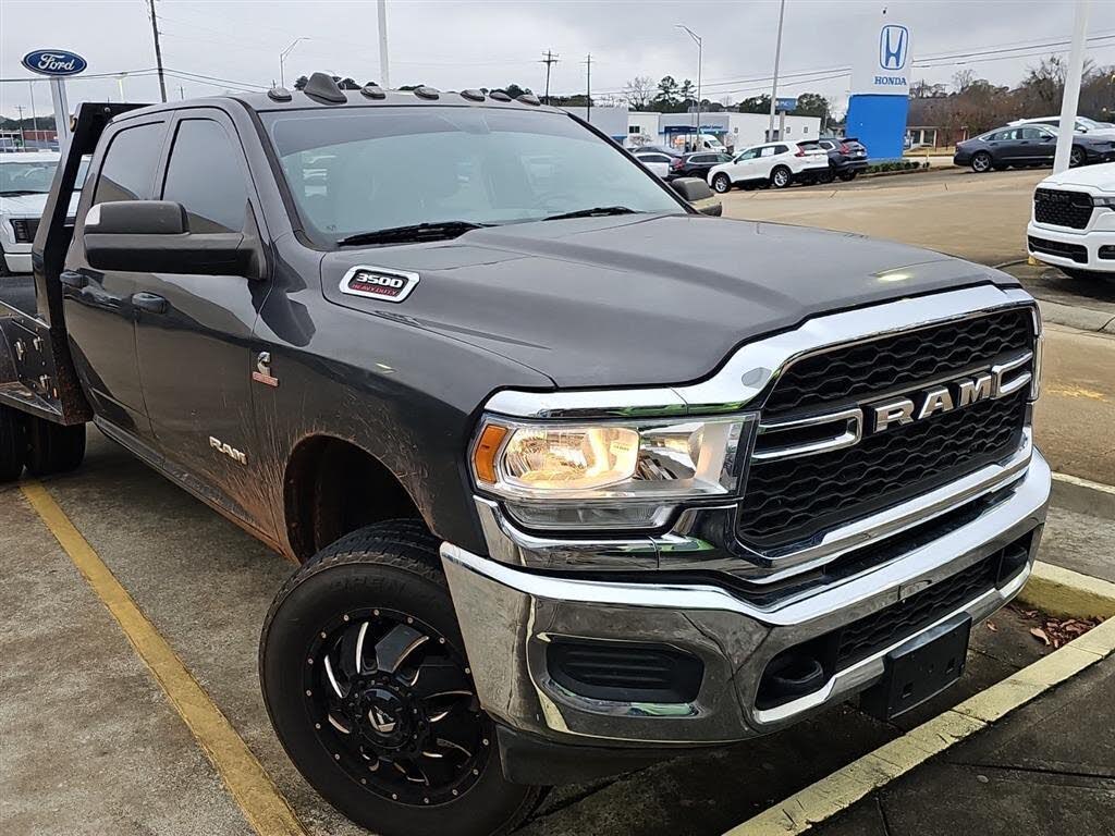 2019 RAM 3500 Tradesman Crew Cab LB DRW 4WD