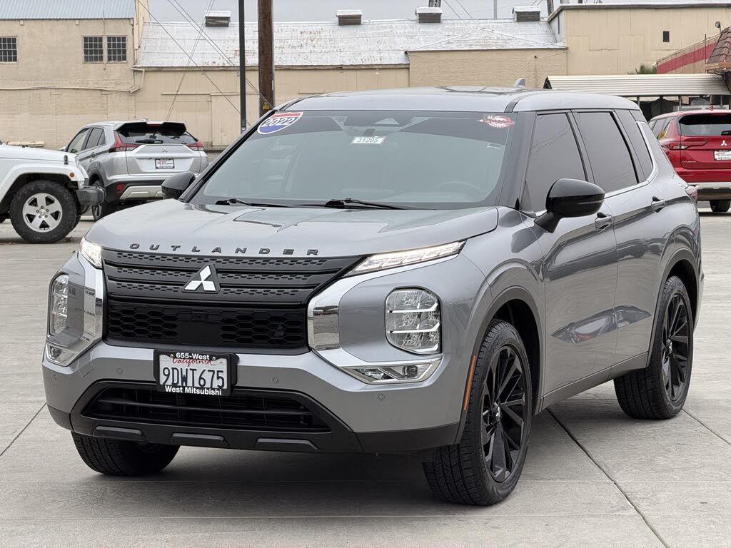 2022 Mitsubishi Outlander Black Edition FWD